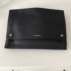 Burberry crossbody with detachable strap